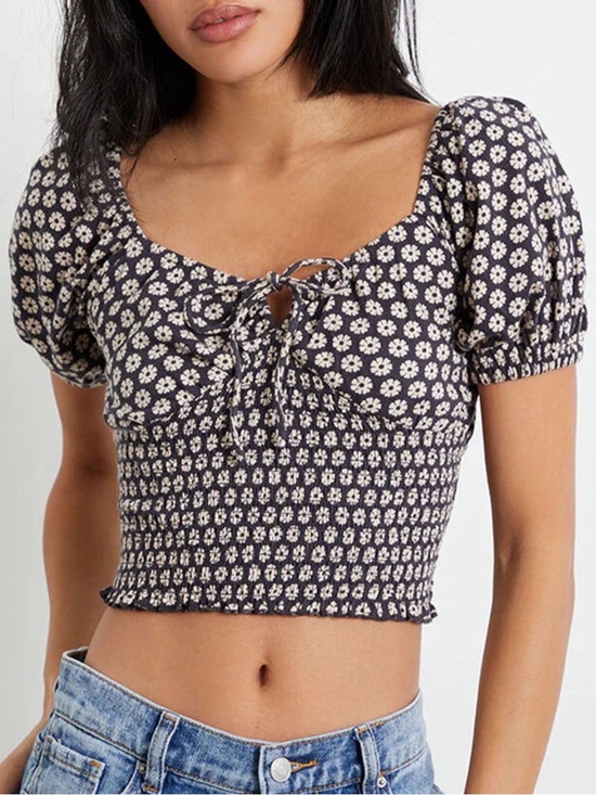 Billabong Tops - Billabong Black Crean Flower Puff-Sleeve Scoop-neck Crop Top Size L
